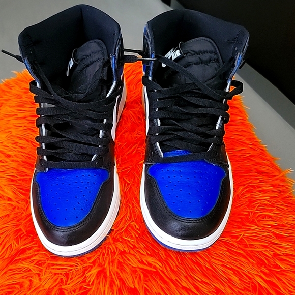 Jordans - Picture 2 of 4